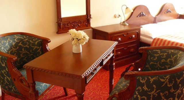 Hotel Zlatý Orel, Забронировать Отель Остравице Beskids