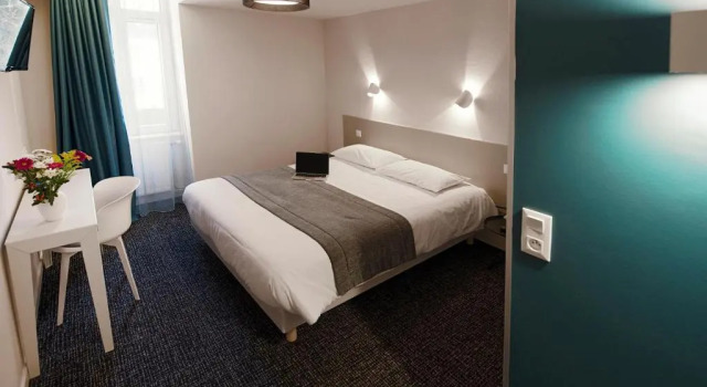 Двухместный номер Comfort Hôtel Du Port