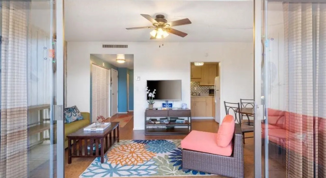 Kona Plaza#217