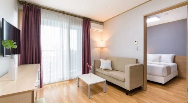 Номер Standard с видом на океан Seogwipo Worldcup Resort