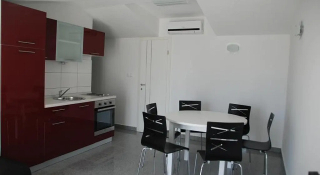 Апартаменты с 2 комнатами с балконом Room near the center
