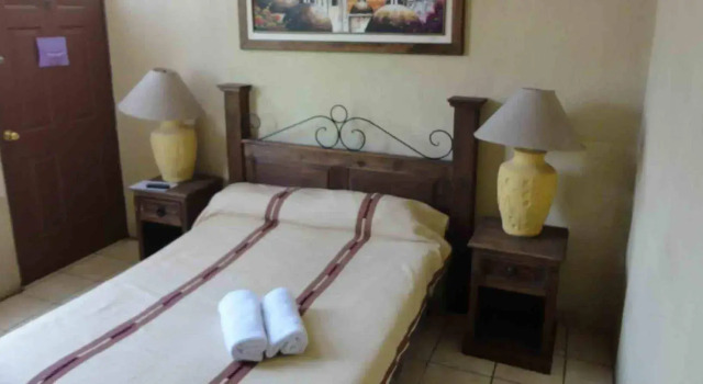 Hostal Los Volcanes - Hostel