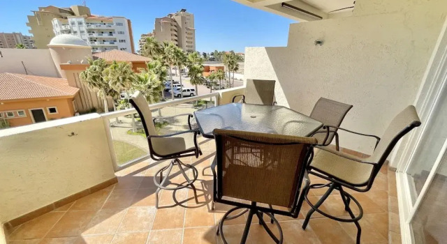 Номер Standard с 2 комнатами Beautiful 1Â½ Bedroom Condo on the Sea of Cortez at Las Palmas Resort D-302 2 Condo by RedAwning