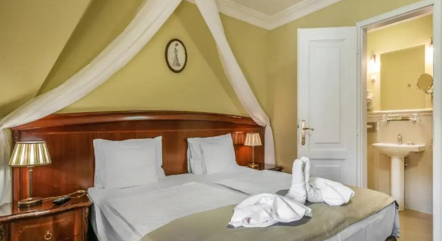 Номер Standard La Contessa Castle Hotel