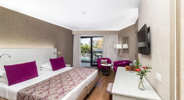 Двухместный номер Standard с балконом Enotel Lido - All Inclusive
