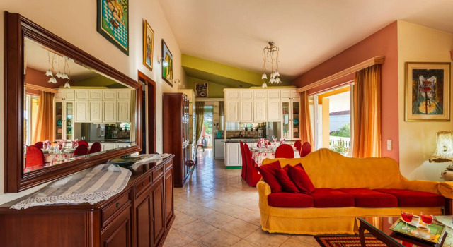 Beachfront luxury villa-Private pool,Garden Heaven, Rezerwuj Hotel Trifylia Messenia Regional Unit