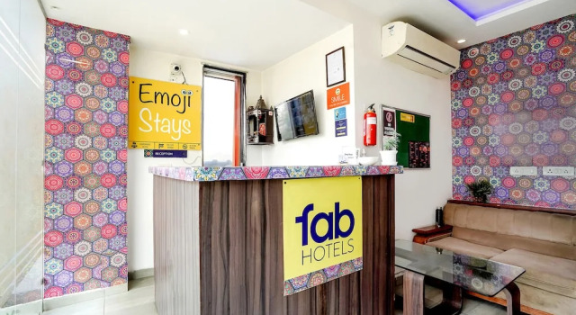FabHotel NStay 32
