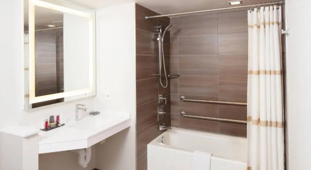 Номер Standard Minneapolis Marriott Southwest