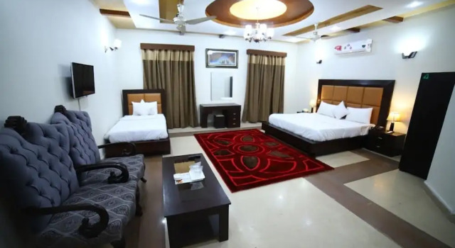 Camera Deluxe Green Line Motel Islamabad