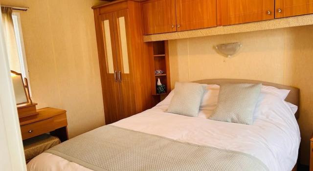 Charming Countryside Static Van With Entertainment