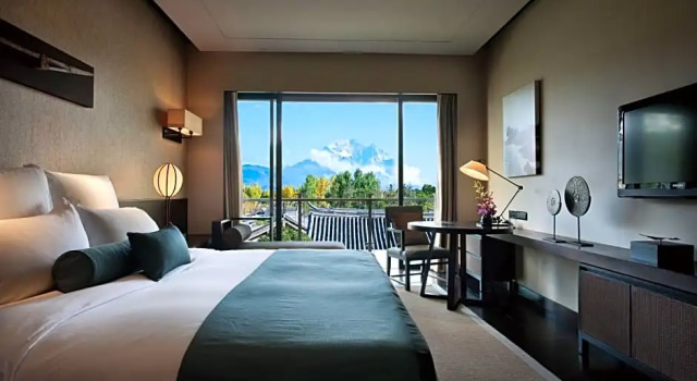 Двухместный номер Standard с видом на горы Pullman Lijiang Resort & Spa