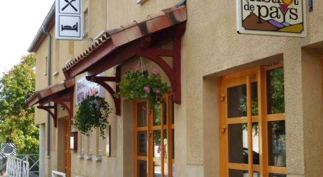 Auberge de la Méouge, Забронировать Хостел Барре-сюр-Меуж 