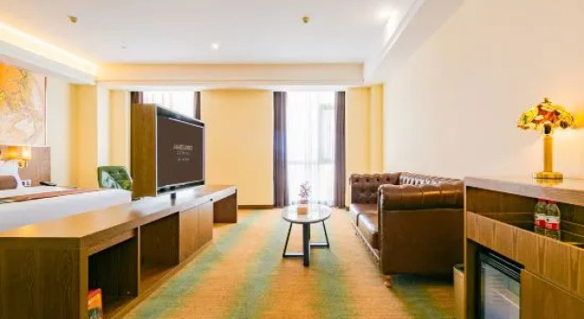Люкс James Joyce Coffetel (Pu,er,high-speed rail station hotel ）