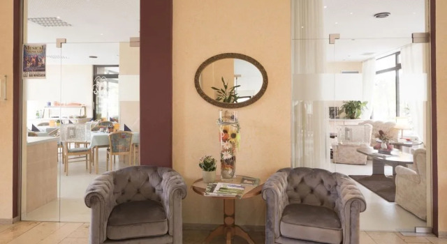 Reichel's Parkhotel, Reservar Hotel Hotéis de 3 estrelas em Bad Windsheim, 3*