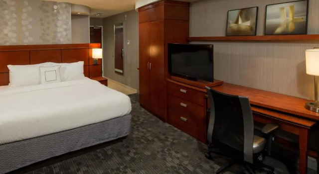 Двухместный номер Standard Courtyard by Marriott Lafayette