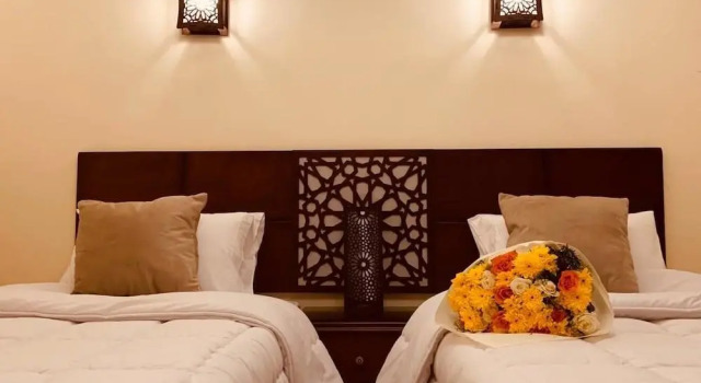 9 Pyramids Inn