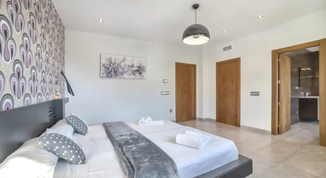 Villa - 5 Bedrooms with Pool, WiFi and Sea views - 105047, Забронировать Вилла Отели Кальпе с бассейном, Бассейн