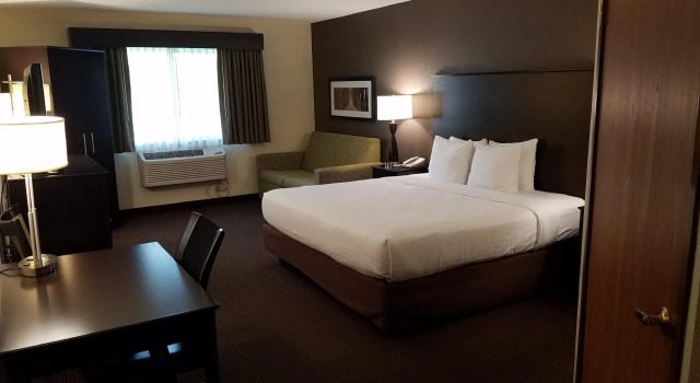 Двухместный номер Standard AmericInn by Wyndham Rhinelander