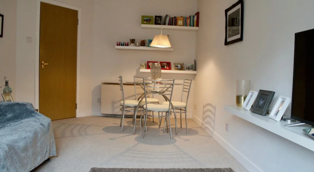 2 Bedroom Flat In Edinburgh, Prenota Hotel Edimburgo 