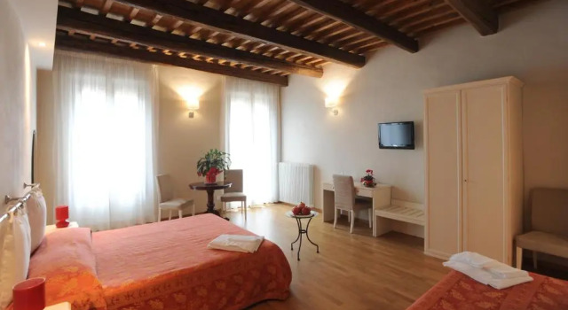 Трёхместный номер Standard Honey Rooms Ferrara
