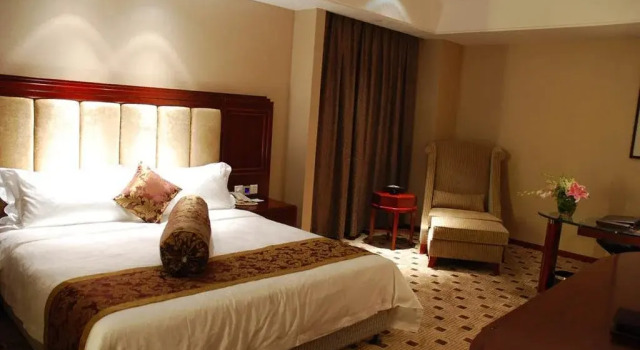 Xiruide Hotel Wuhan (Zhuankou Sports Center), Rezerwuj Hotel Hotele w Dunkou z parkingiem, Parking