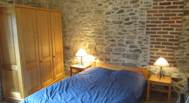 Apartment Near Forest and Hiking Trails