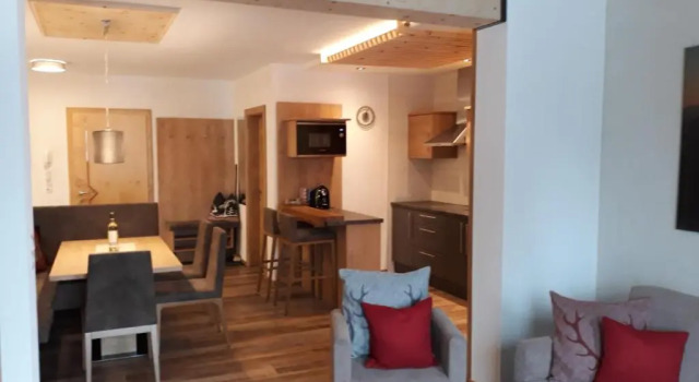 Apart Alpen Royal, Prenota Hotel Hotel a Tirolo con parcheggio, Parcheggio