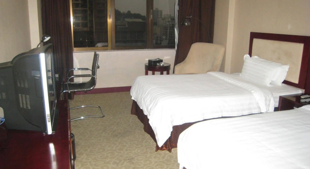 Zhuhai Haijing Hotel, Rezerwuj Hotel Hotele w Zhuhai z parkingiem, Parking