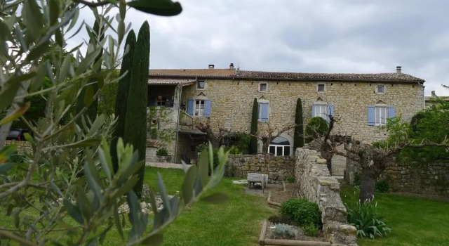 Апартаменты Chambres dhôtes du Domaine de la Manse