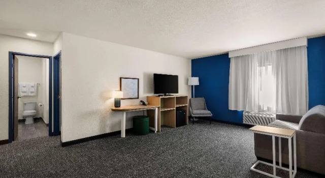 Двухместный люкс c 1 комнатой Spark By Hilton Fort Wayne