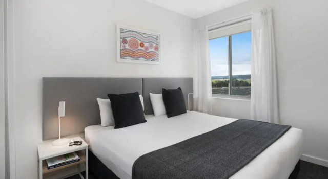 Апартаменты с 3 комнатами Quest Mawson Lakes