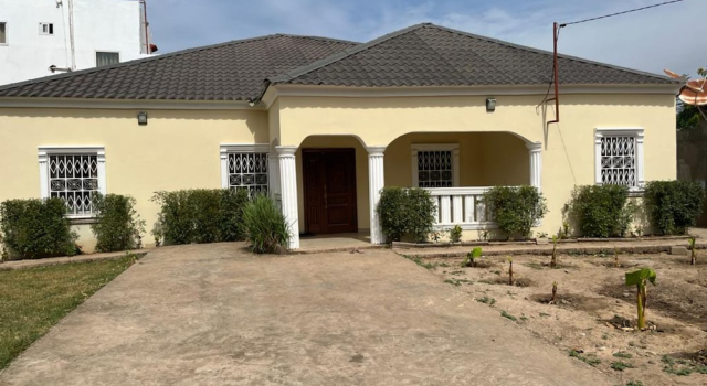Champions Lodge Brufut Gambia, Rezervați Pensiune Brufut Kombo Saint Mary
