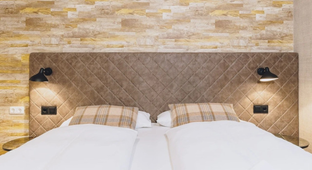 Студия с балконом и с видом на горы Alpine City Living by we rent, SUMMERCARD INCLUDED