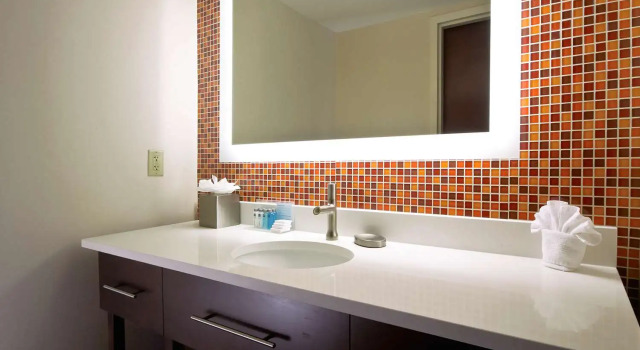 Люкс c 1 комнатой Hampton Inn & Suites Columbus-Downtown, Ohio