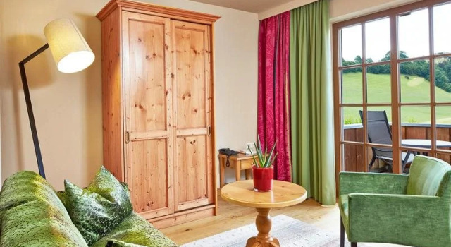 Ayurveda Resort Sonnhof, Rezervovat Lázně / Resort Hotely v Tyrolsko s parkováním, Parkování