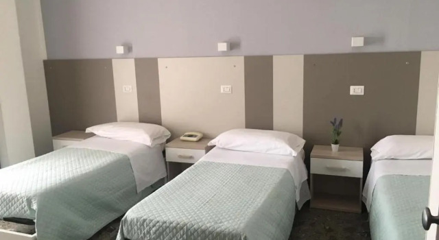 Четырёхместный номер Standard Piccolo Hotel