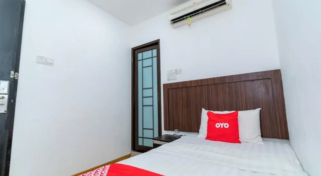 Одноместный номер Standard OYO 90375 Reggae Inn