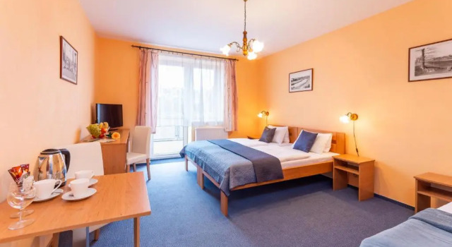 Hotel&Wellness Knížecí rybník, Reserva ahora Hotel Tábor Bohemia Meridional
