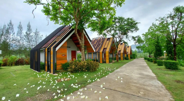 Двухместный номер Standard с видом на горы Tanaosri & Creekside Resort
