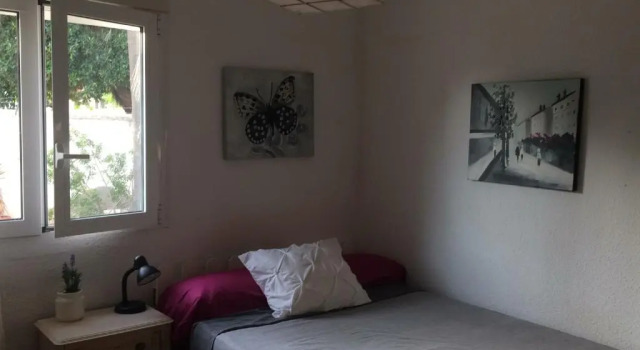 Habitación doble 4 línea playa 2 opciones 1 con baño privado y otra con baño compartido, Забронировать Отель Отели Рокетас-де-Мар с парковкой, Парковка