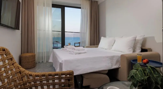 Люкс Executive с видом на океан Soho SeaFront Suites