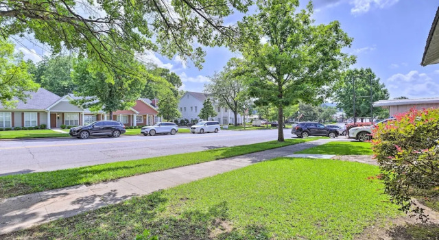 Quaint Leeds Studio w/ Yard ~ 18 Mi to Birmingham!, Réserver Hôtel Leeds Alabama