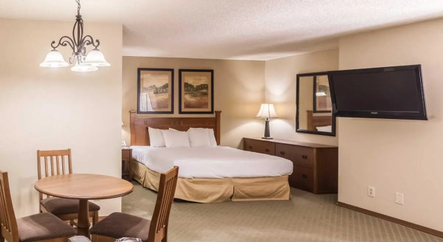 Двухместный люкс c 1 комнатой Quality Inn & Suites Plano East - Richardson