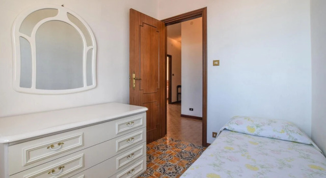 Beautiful Apartment in Montepaone With 3 Bedrooms, Buchen Sie Ferienwohnung Montepaone Catanzaro Lido