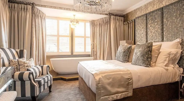 Люкс Luxury Funky Monk Hotel