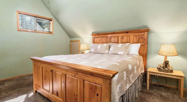 3 Cubs Lakefront Cabin, Rezerwuj Dom wakacyjny Big Bear Lake Stany Zjednoczone