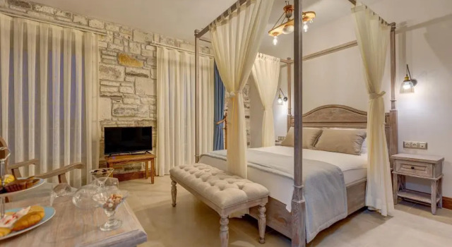 Navalia Otel
