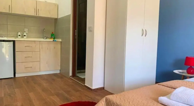 Room-cozy Studio With Terrace- Street vi