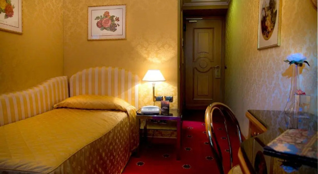 Одноместный номер Standard Marcella Royal Hotel - Rooftop Garden
