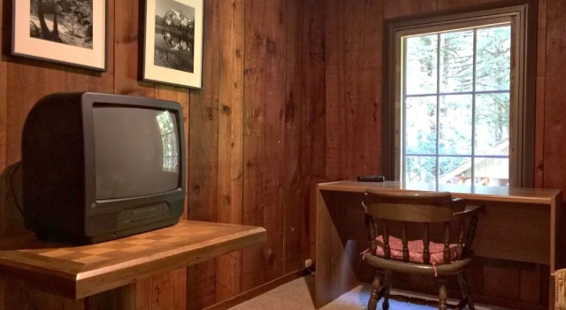 68sw - Fireplace - Washer/dryer - Dishwasher- Sleeps 4 2 Bedroom Home by RedAwning, Buchen Sie Ferienwohnung Apartments in Glacier, Ferienwohnung
